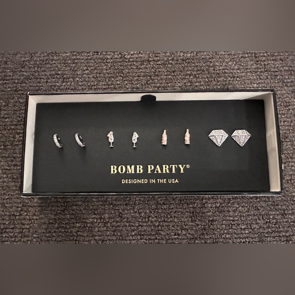 Bomb Party Simply Studs